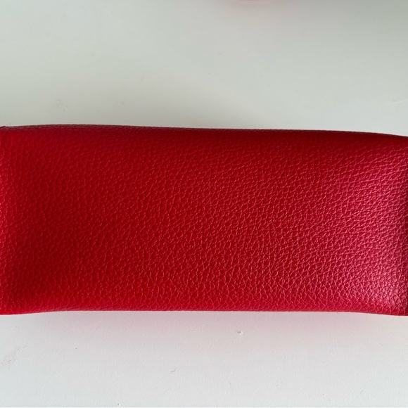 GUESS Sunglasses case only - Picture 2 of 3